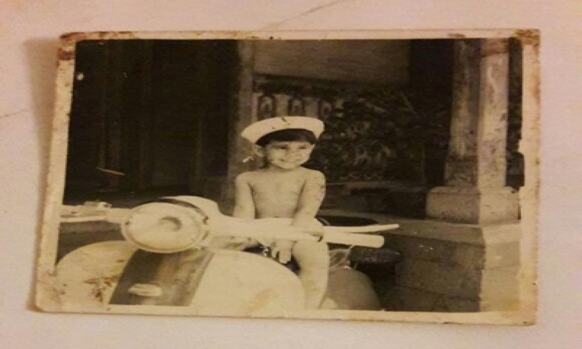  ‘bo-boy To Bo-man’: Boman Irani Shares Childhood Photo On Birthday-TeluguStop.com