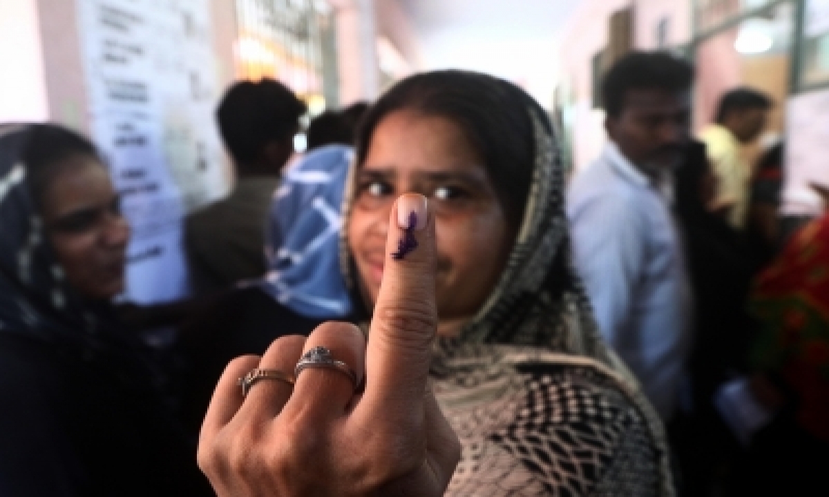  Brisk Polling In Tn; Leaders, Actors Among Early Voters-TeluguStop.com