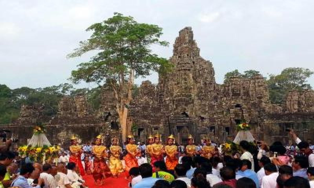  Cambodia’s Famed Angkor Wat Reports 98.4% Drop In Int’l Visitors &#-TeluguStop.com