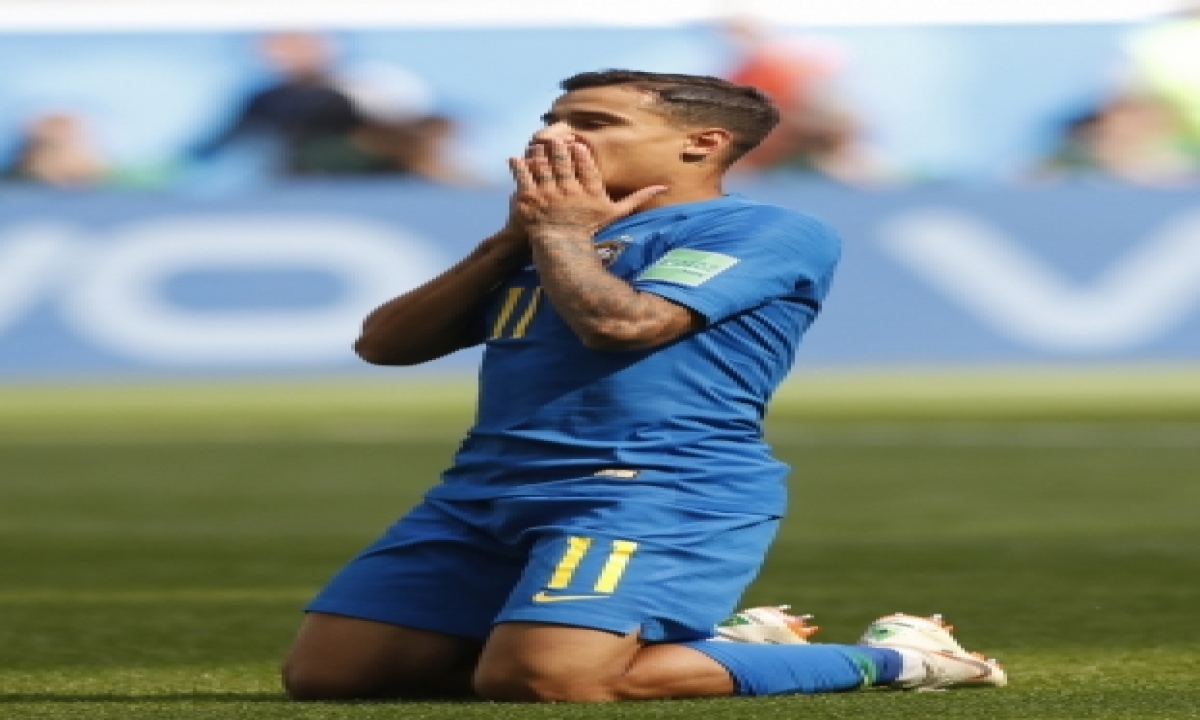  Coutinho Undergoes Knee Surgery In Rio-TeluguStop.com