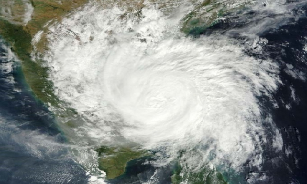  Cyclone Gulab Takes Shape, Likely To Make Landfall On Sunday-TeluguStop.com