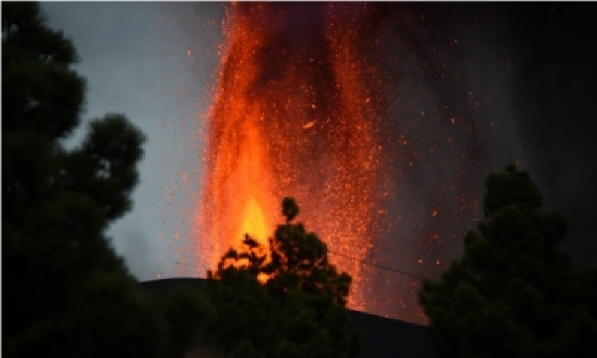  Eruption Of Spain’s La Palma Volcano Continues For 6th Day-TeluguStop.com