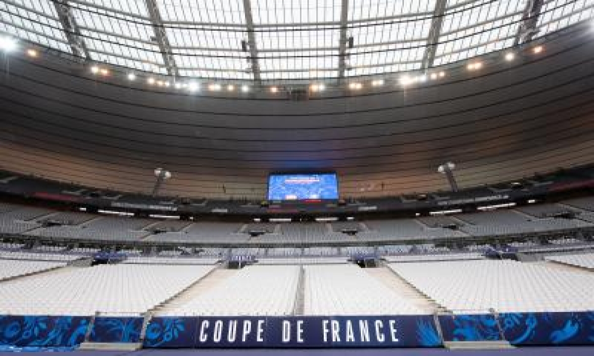  France Turns National Stadium Into Vax Centre-TeluguStop.com