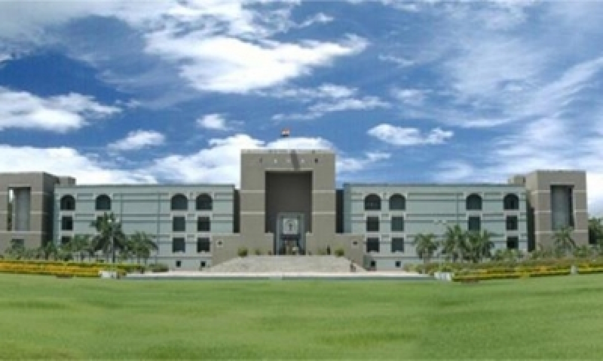  Gujarat Heading Towards Health Emergency, Says Hc-TeluguStop.com