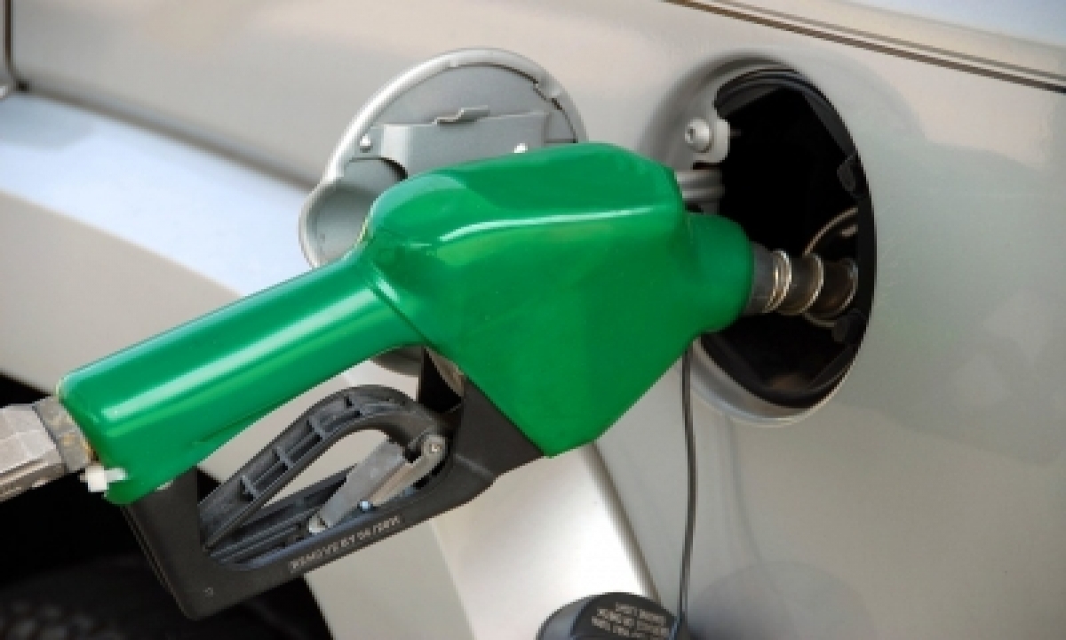  Hike In Petrol Prices, Diesel Unchanged-TeluguStop.com