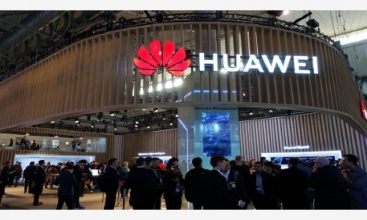  Huawei Working On Wild Mate Smartphone With Tri-fold Display-TeluguStop.com