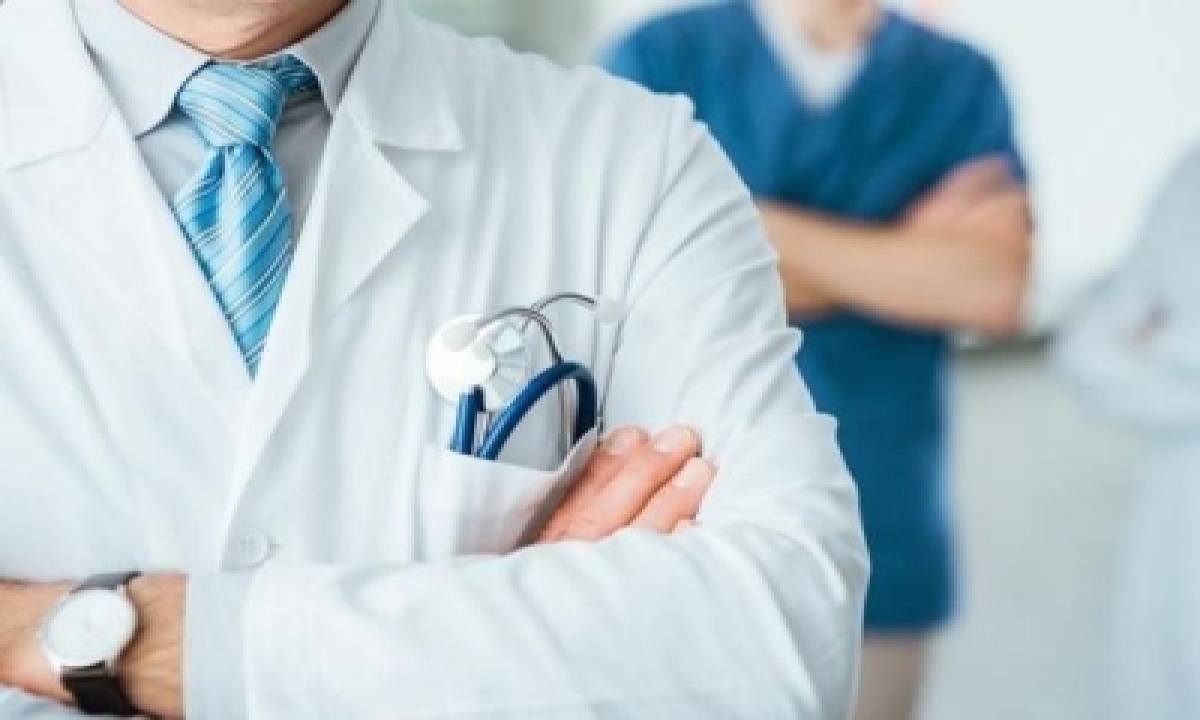  Indian Doctors Lag In Online Reputation Management: Study (july 1 Is DoctorsR-TeluguStop.com