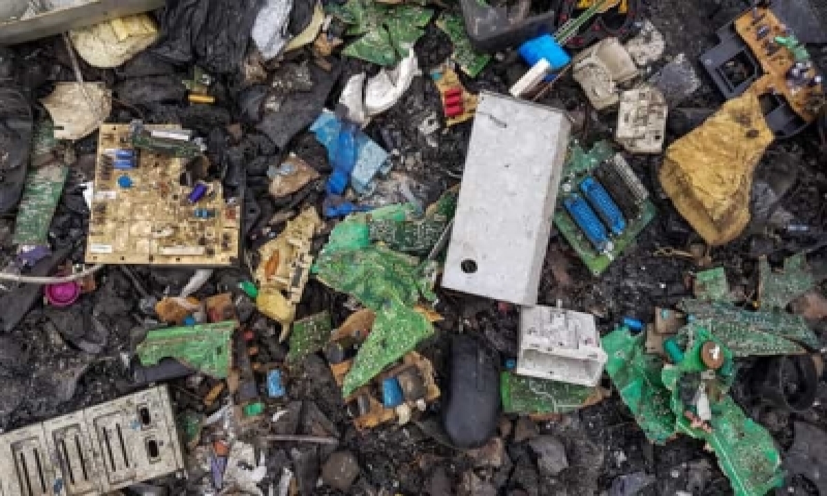  International E-waste Day: Discarded Cell Phones Richer In Gold Than Ore –-TeluguStop.com