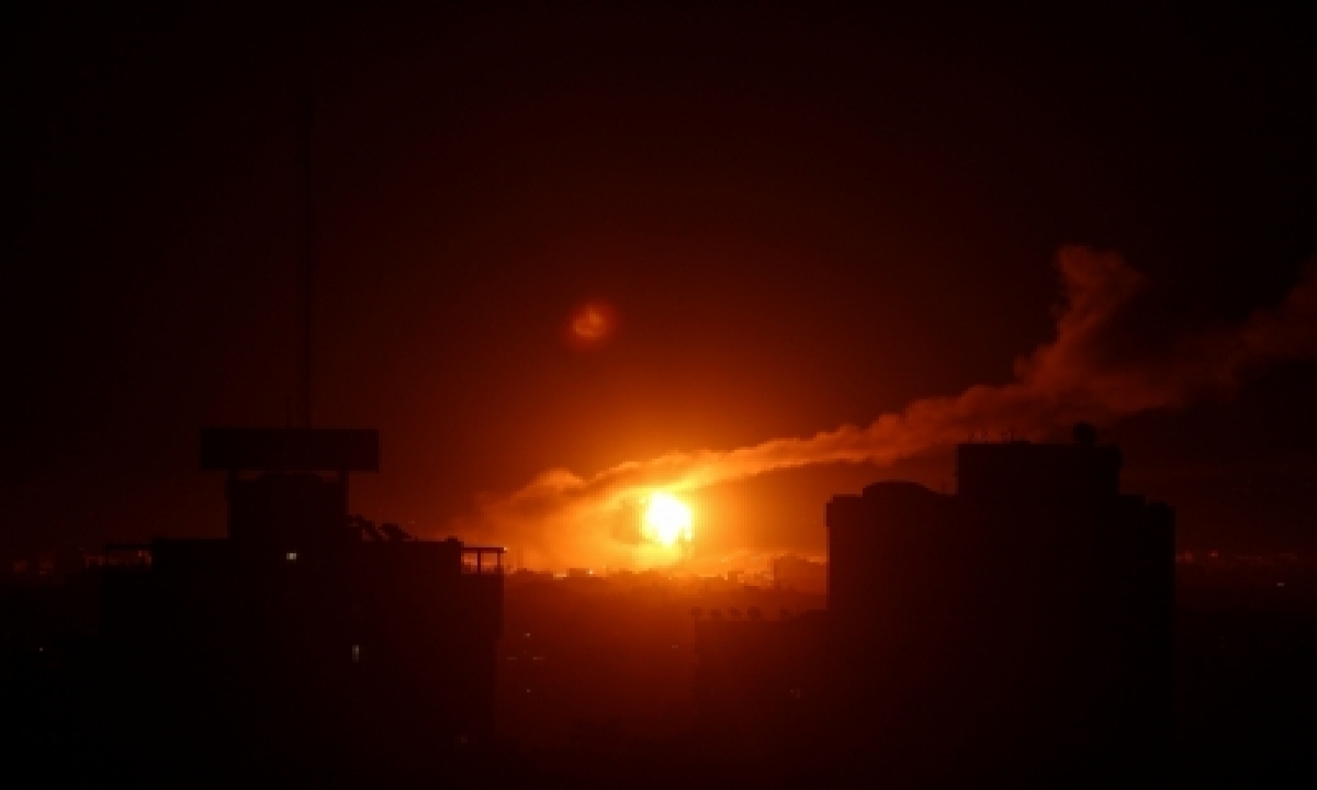  Israeli Aircraft Attack Gaza Military Sites-TeluguStop.com