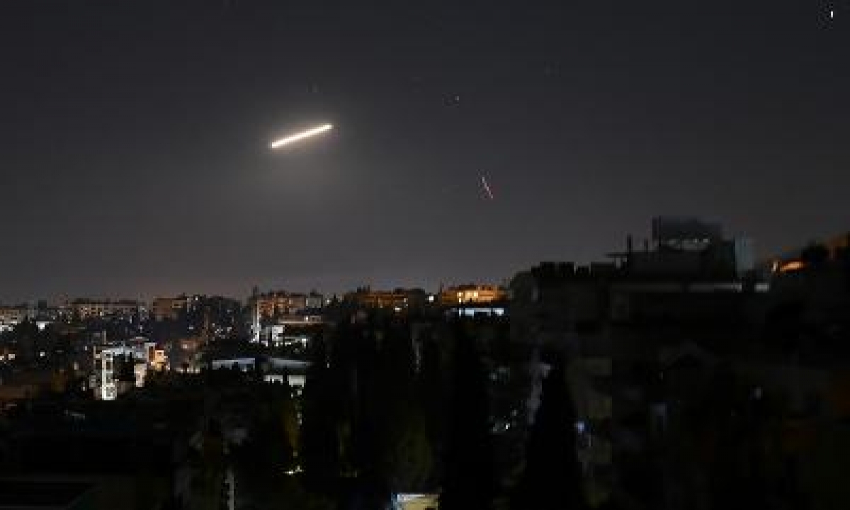  Israeli Midnight Strikes In Syria Kill 6 Fighters-TeluguStop.com