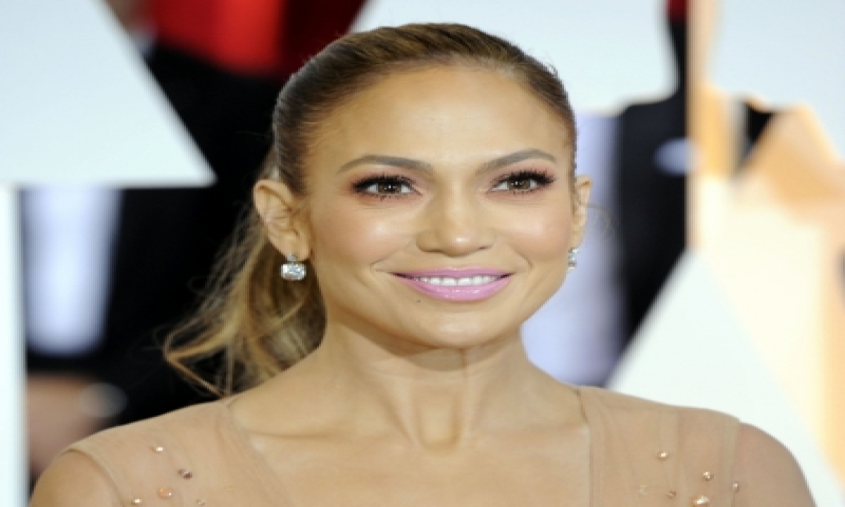  Jennifer Lopez: This Year Showed Us What Mattered, What Didn’t-TeluguStop.com