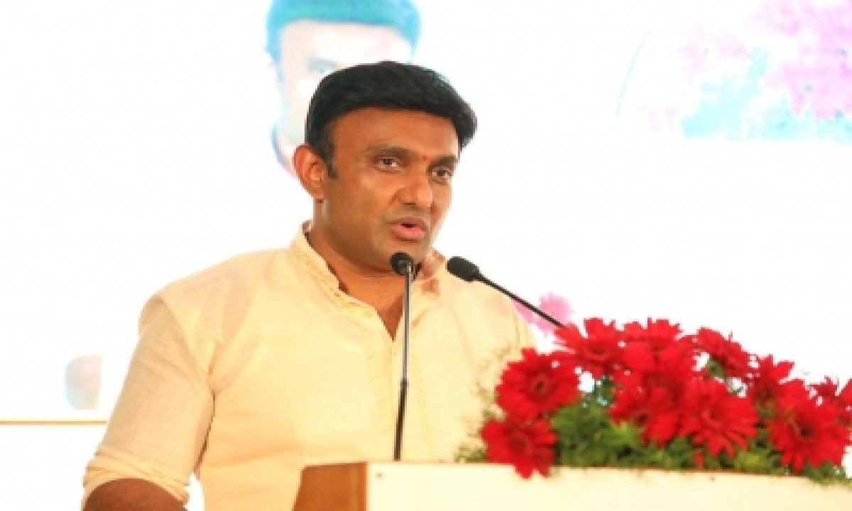  K’taka Minister Clarifies Controversial Statement On Women  –   Nati-TeluguStop.com