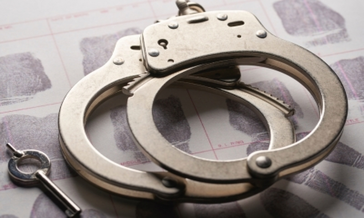  Lawyer, Associate Held With 84 Kg Of Marijuana In Capital-TeluguStop.com