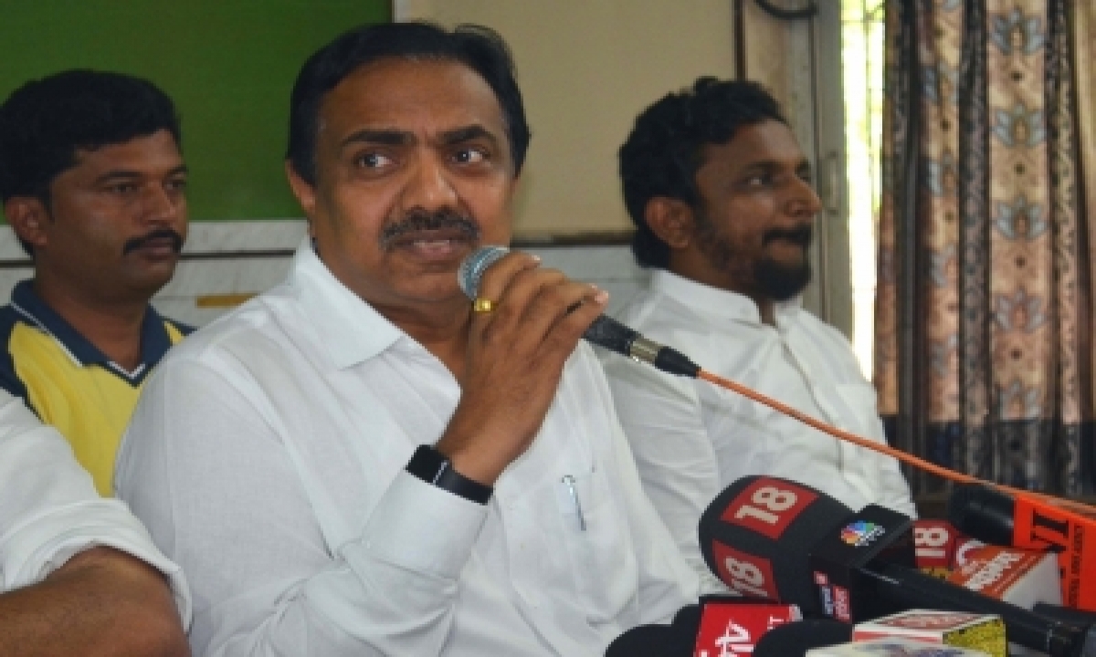  Maha: Ncp, Bjp Trade Blows On Munde Rape Allegations-TeluguStop.com