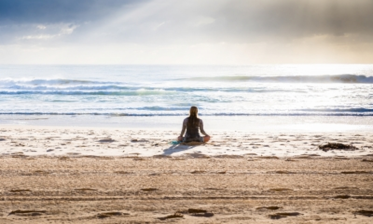  Meditation, Yoga Top Activities Among Indians During Pandemic-TeluguStop.com