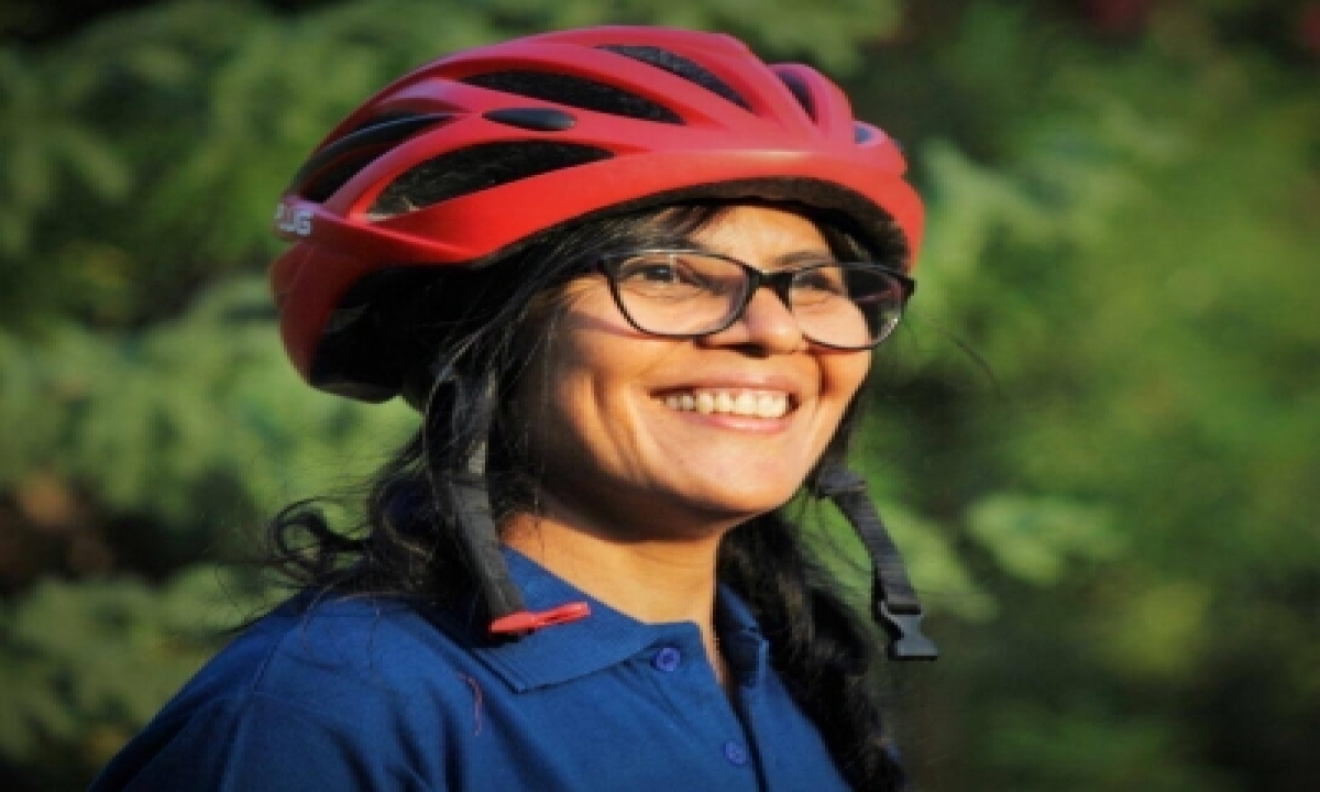  Meet The Woman Who Choose A Career In Cycling At 51-TeluguStop.com