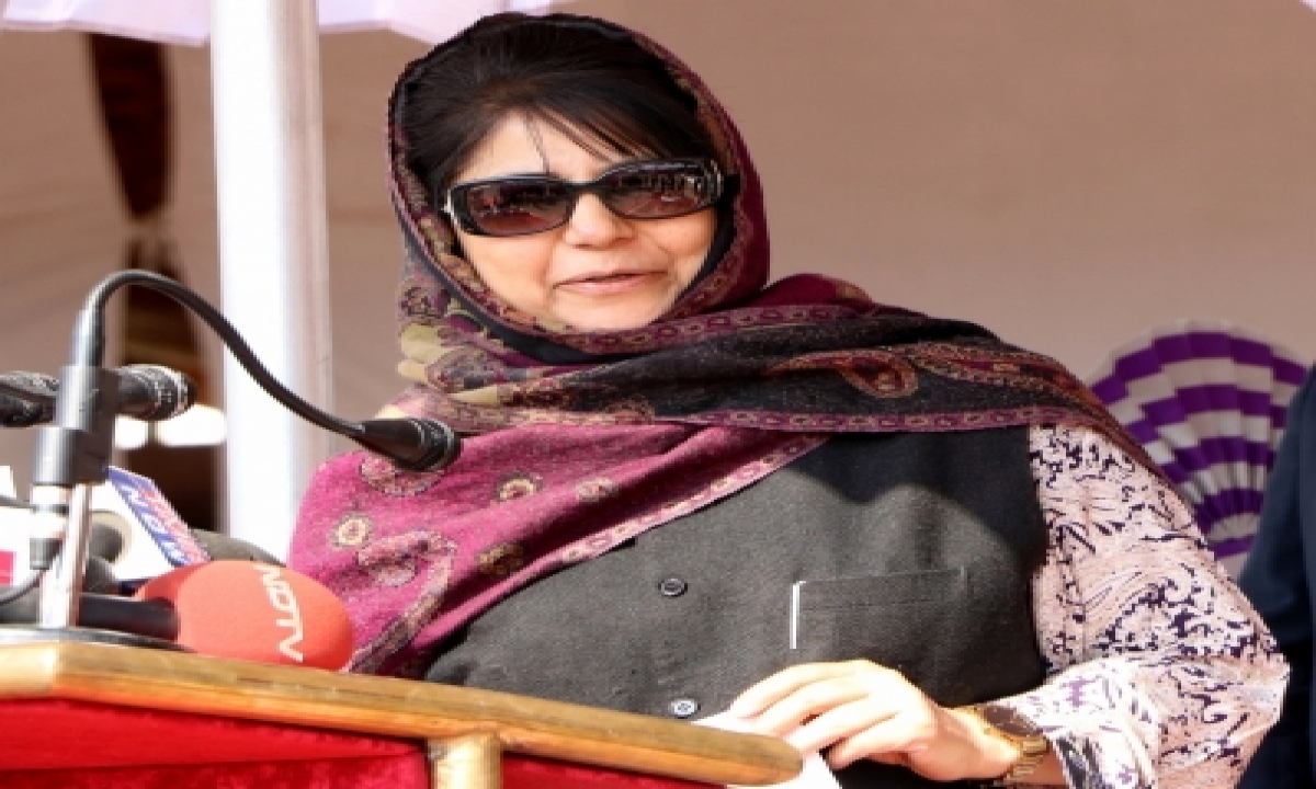  Mehbooba Writes To L-g, Seeks Inquiry Into Srinagar Encounter-TeluguStop.com