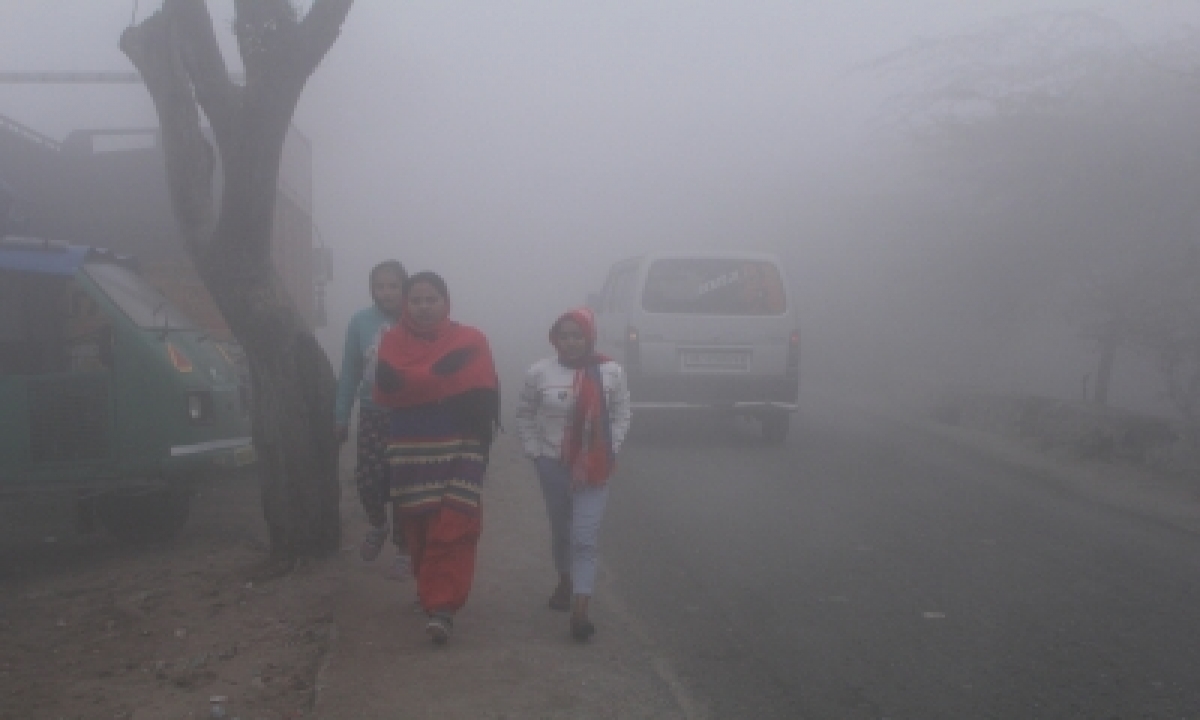  Mercury Drops To 9.6 Degrees C In Delhi-TeluguStop.com