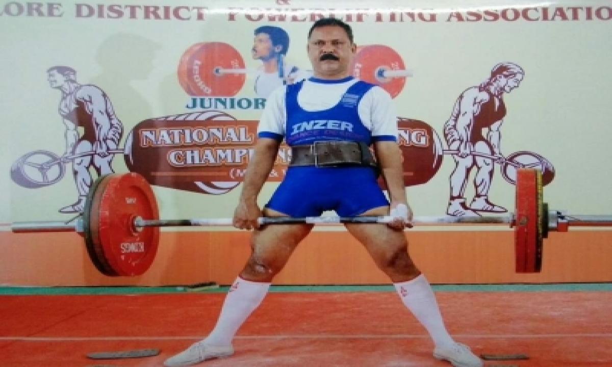 Ministry Grants Rs 2.5 Lakh To Powerlifting Coach For Covid Treatment-TeluguStop.com