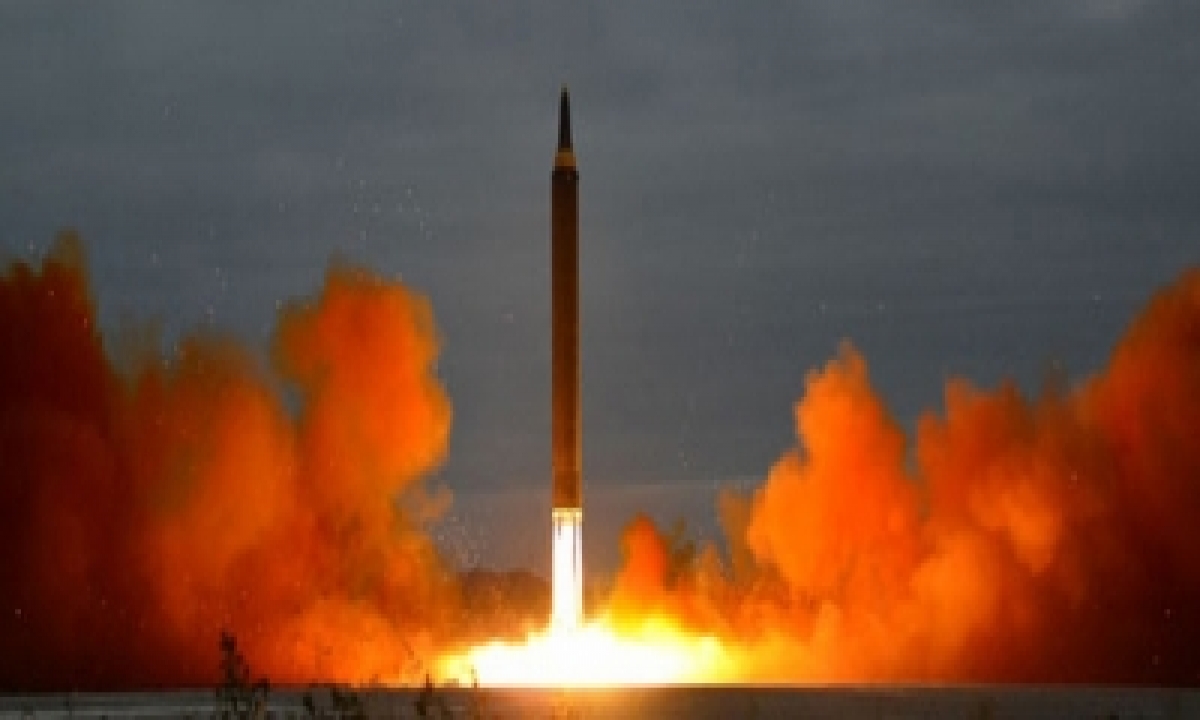  N.korea Fires Short-range Missile Into East Sea: Seoul (ld)-TeluguStop.com