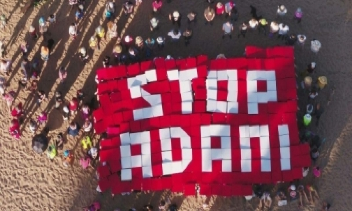  Private Investigator Hired By Adani Photographed Aussie Activist’s Daughte-TeluguStop.com