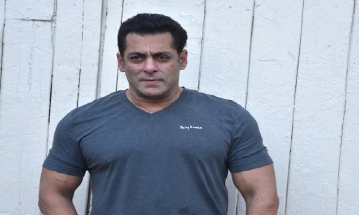  Salman Urged To Release ‘radhe’ Only In Theatres On Eid By Exhibitor-TeluguStop.com