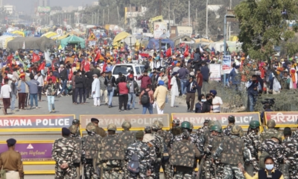  Security Beefed Up At Delhi-gurugram Border Amid Farmers’ Stir-TeluguStop.com