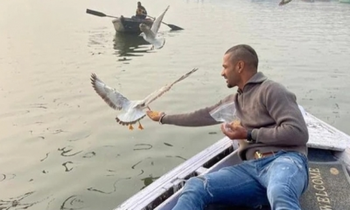  Shikhar Dhawan’s Boat Ride Spells Trouble For Boatman-TeluguStop.com