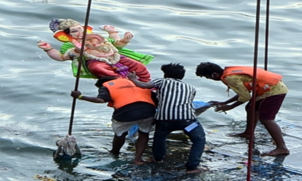  Telangana May Move Sc Over Idols Immersion Curbs-TeluguStop.com