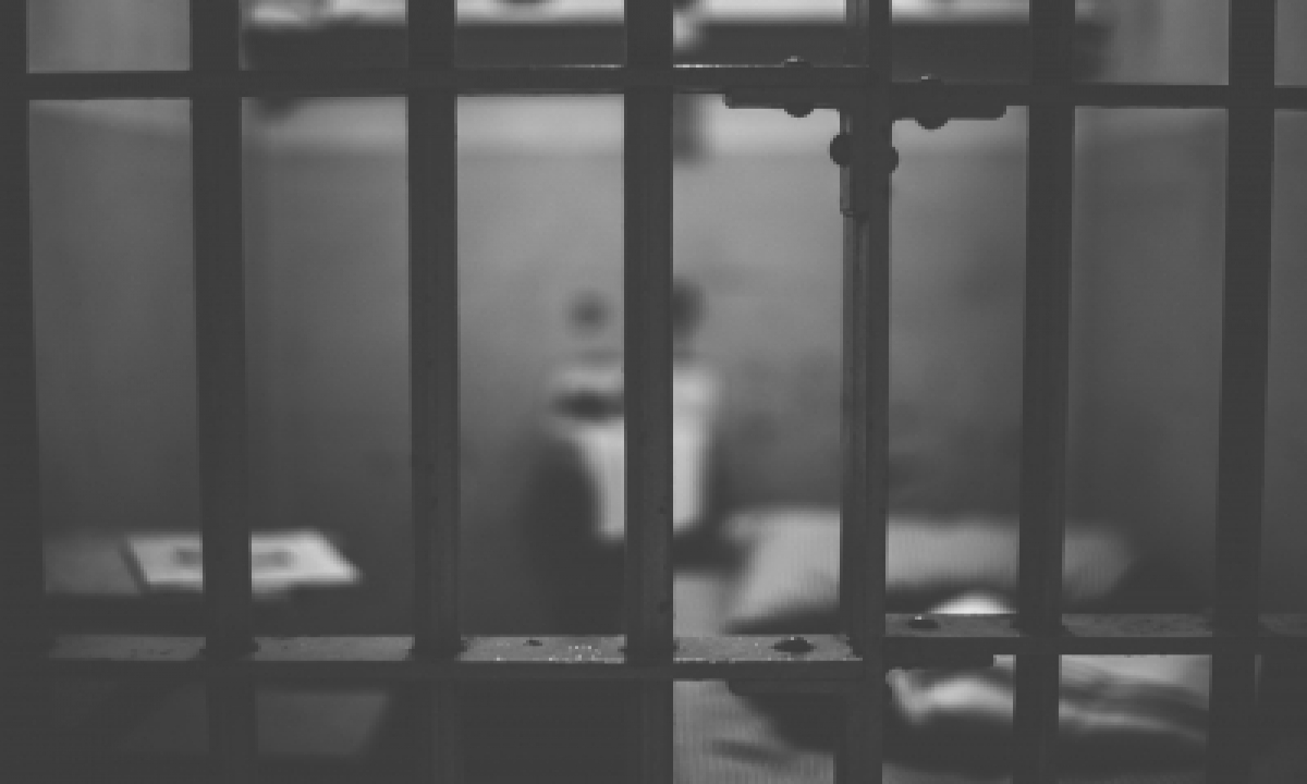  Undertrial Prisoner Attempts Suicide At Bhondsi Jail-TeluguStop.com