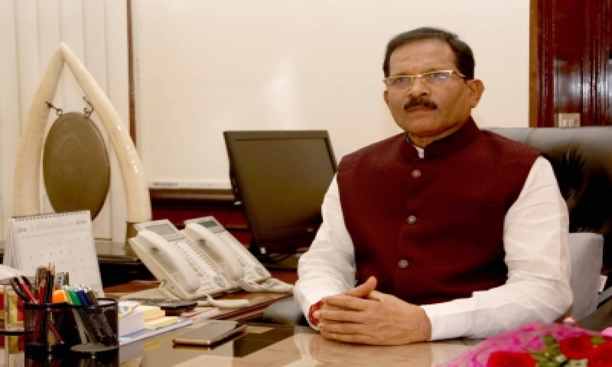  Union Minister Shripad Naik Hospitalised After Road Mishap-TeluguStop.com