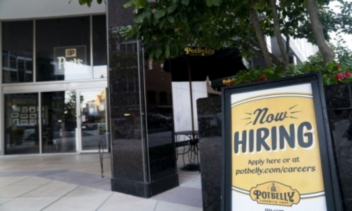  Us Initial Jobless Claims Tick Up Again To 332,000-TeluguStop.com