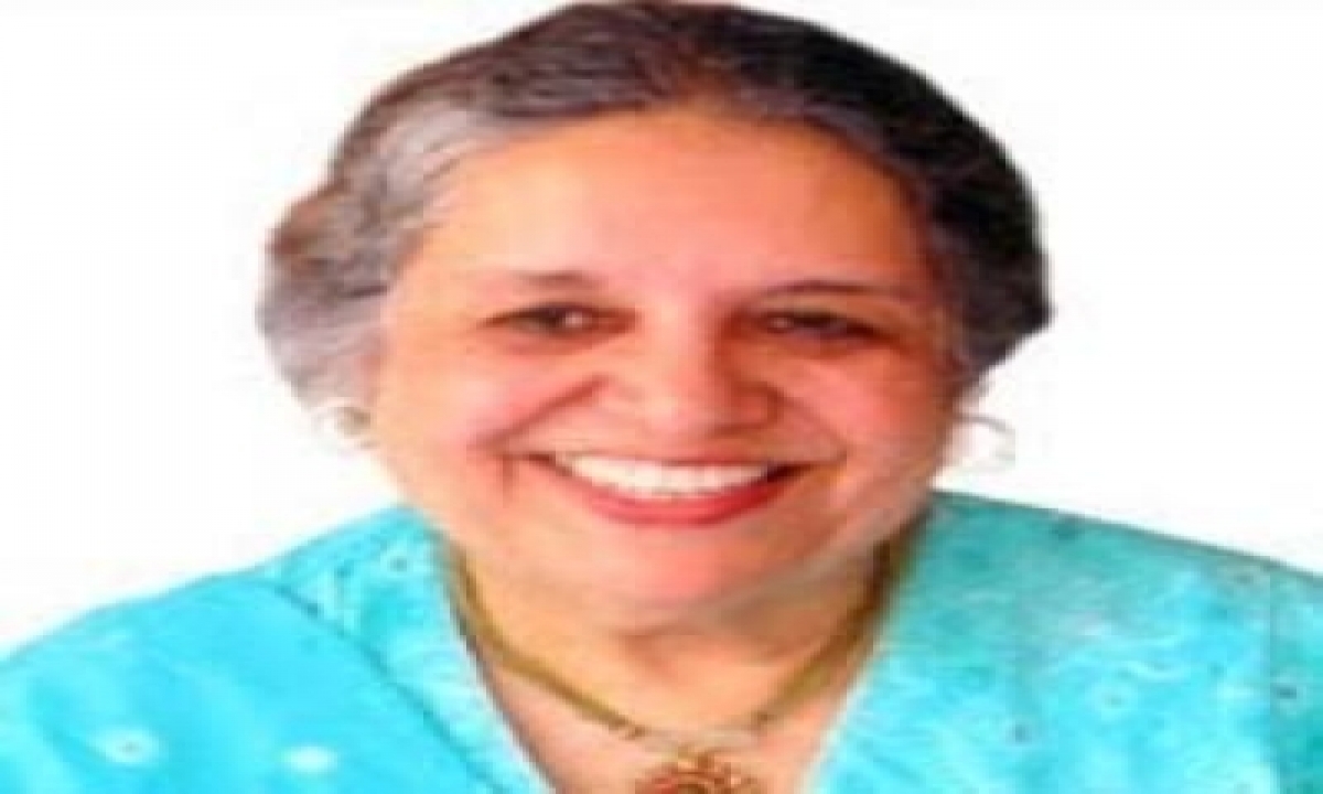  Veteran Journalist Fatima Zakaria Falls Prey To Covid-19-TeluguStop.com