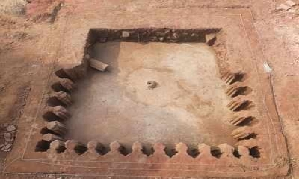  Water Tank From Mughal Era Found In Fatehpur Sikri-TeluguStop.com