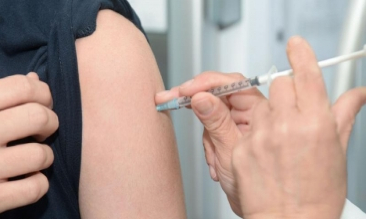  Young Aus Women Most Resistant To Covid Vax: Poll-TeluguStop.com