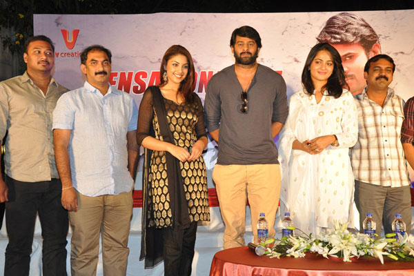  Prabhas Saved His Family & Friend-TeluguStop.com