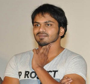  Manchu Manoj Ready To File Case On Aditya Music-TeluguStop.com