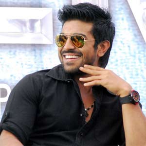  Is Charan Committing Mistake?-TeluguStop.com