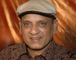  Comedian Avs Passed Away-TeluguStop.com