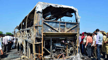  One More Volvo Bus Catches Fire , 7 Killed-TeluguStop.com