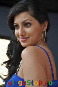  Hamsa Nandini Caught In Prostitution?-TeluguStop.com
