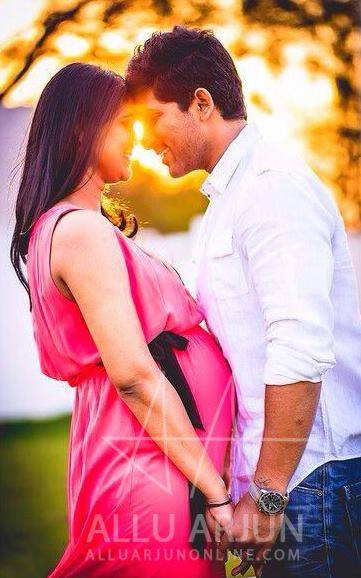  Allu Arjun Shares Picture Of His Pregnant Wife-TeluguStop.com