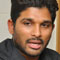  Allu Arjun Irks In Lift-TeluguStop.com