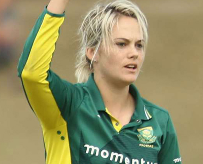 Top 10 most beautiful cricketers in the world -  Top 10 Most Beautiful Cricketer