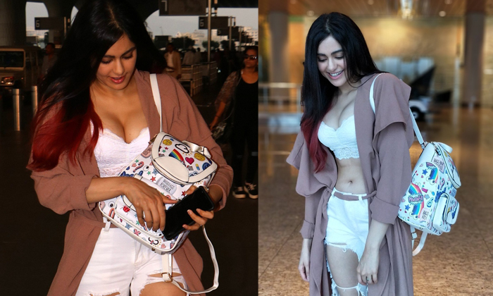 Adah Sharma goes bold for offers? - Adah Sharma goes bold for offers? -