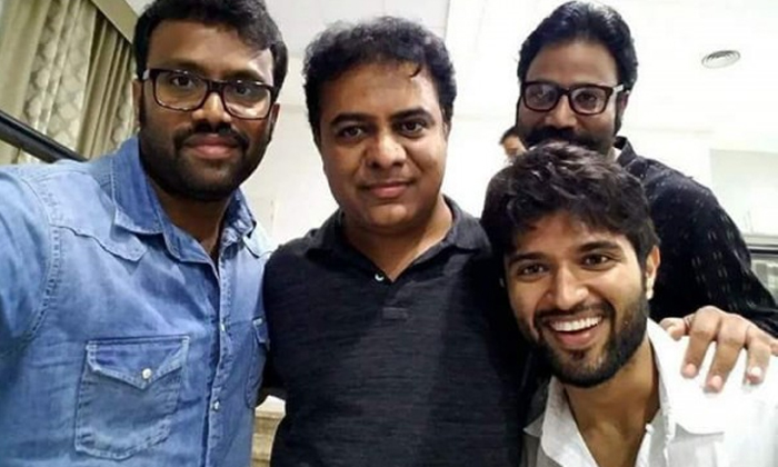  Ktr Went To Vijay Devarakonda Home-TeluguStop.com