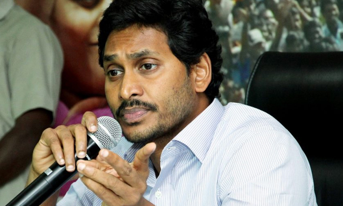  Ys Jagan Changed He Asks Blessings From People-TeluguStop.com