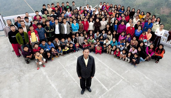 Man With 39 Wives 94 Children And 33 Grandchildren Man With 39 Wives 94 Children And 33 Grandchildren-TeluguStop.com
