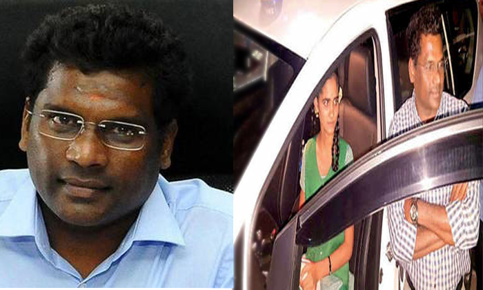  Chase Ias Dream Collector Tells Girl Makes Her Sit In His Car-TeluguStop.com