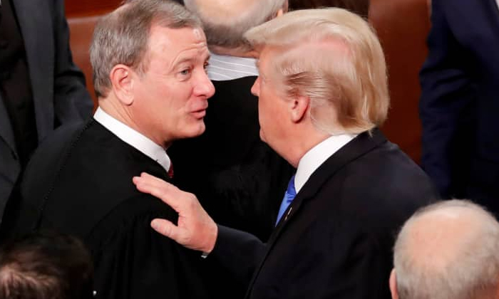  Chief Justice Chastises Trump For Obama Judge Comment1-TeluguStop.com